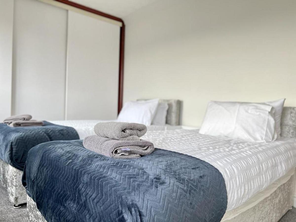 The Deja View House By Incredible Stay Peterborough Extérieur photo