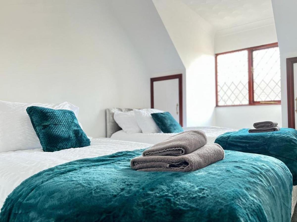 The Deja View House By Incredible Stay Peterborough Extérieur photo