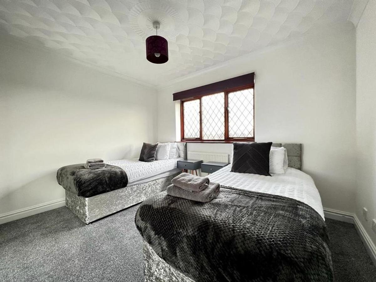 The Deja View House By Incredible Stay Peterborough Extérieur photo